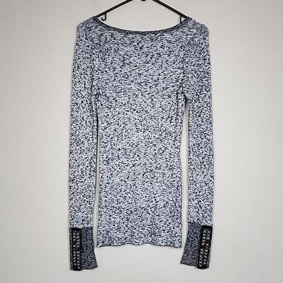 Free People Small Grey Freckles Henley - Picture 4 of 9